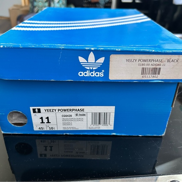 Adidas - Picture 7 of 8